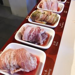 八色烤肉人均_烤肉拌饭图片(3)