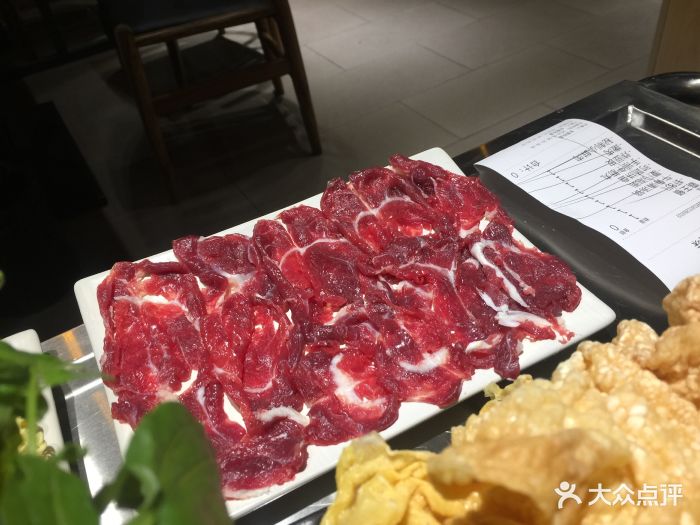 聚佰味海鲜牛肉火锅五花展图片