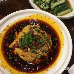 烤鸭人均消费_北京烤鸭图片(3)