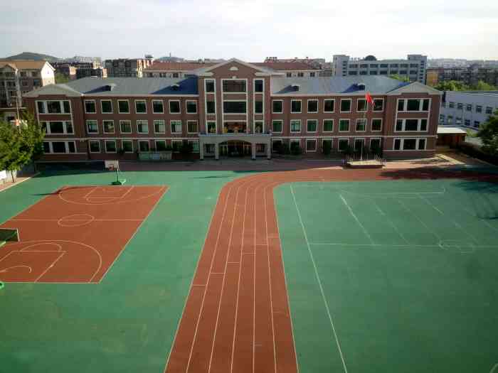 机场前小学(锦华小学分部)-"vip佩奇周机场前小学为了今日任务而.
