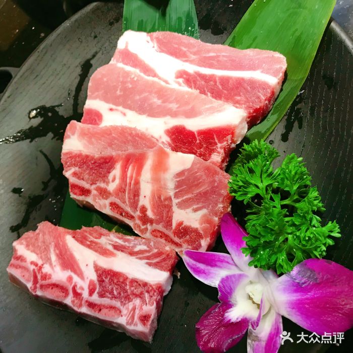 金喜家炭火烤肉·韩国料理加拿大猪仔骨图片