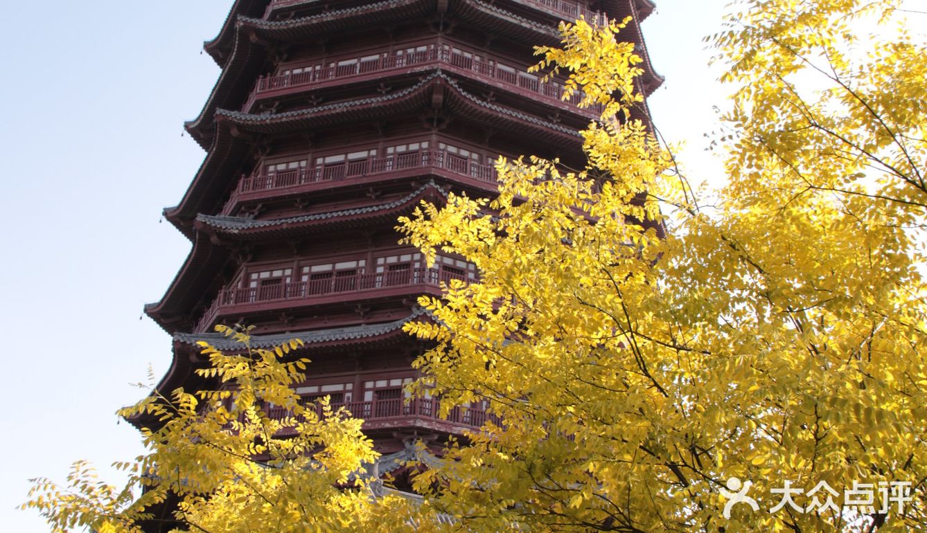 北京园博园的永定塔是一组漂亮的古风建筑