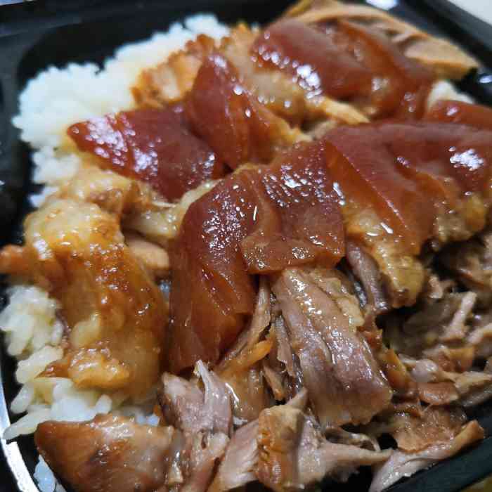 鼎焱隆江猪脚饭(霞山店)-"前几天点的外卖,没有会员没有优惠的话真心.