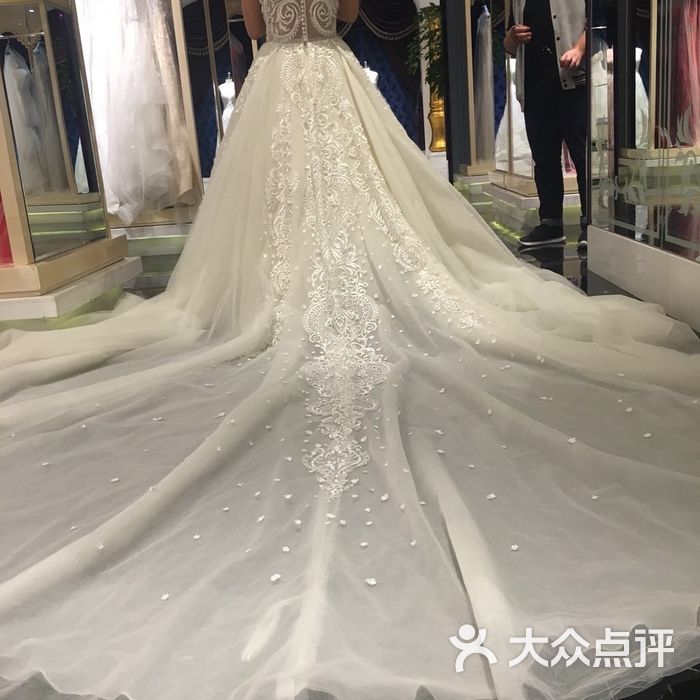 金色百年·婚纱礼服馆