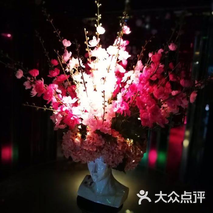 繁花酒吧