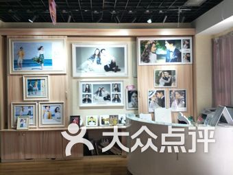 衣锦坊婚纱摄影_衣锦坊旁边的店(3)