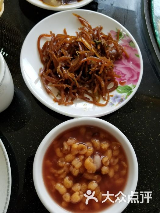 免费粥和咸菜