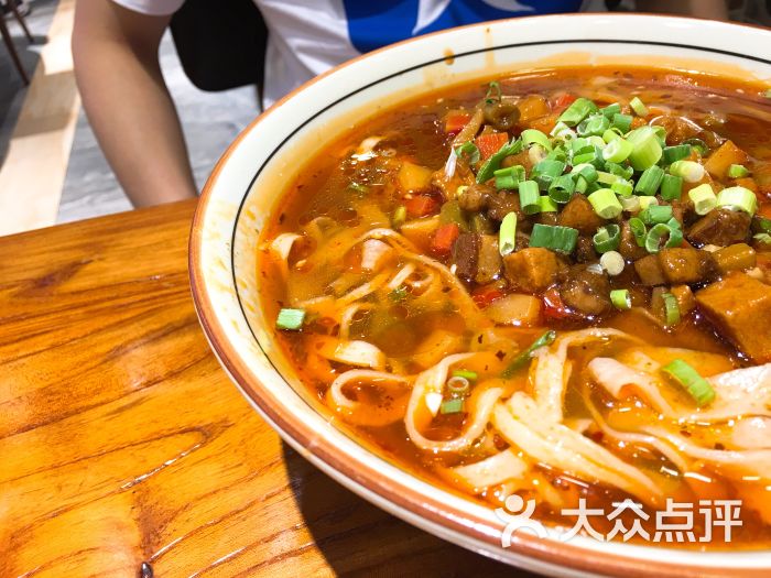 华山传统大刀面图片 第11张