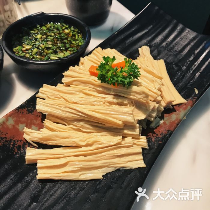 左庭右院鲜牛肉火锅(百联世纪店)腐竹图片 第1843张