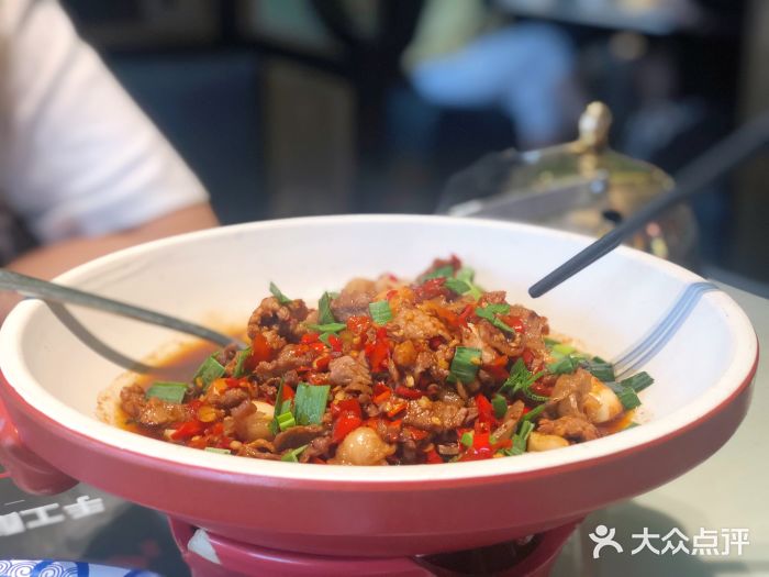 味上湘菜馆(泊富生活广场店)老坛剁椒肉炒肉图片