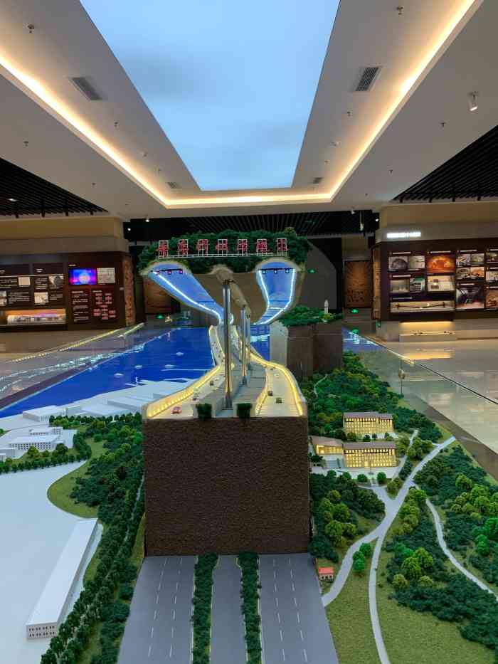 青岛海底隧道博物馆-"青岛国信集团承建,大国崛起的!