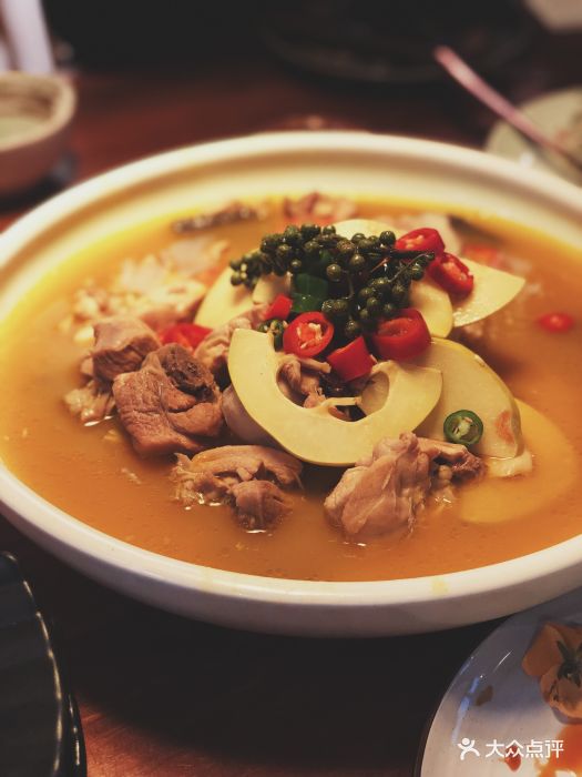 酸木瓜鸡煲蟹
