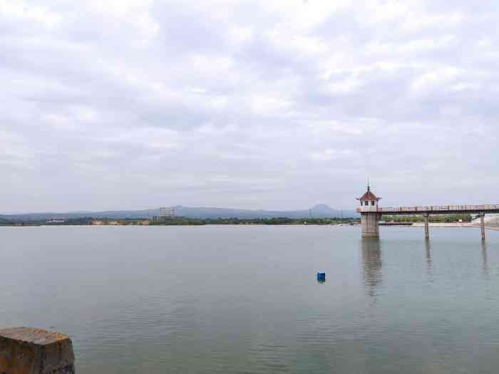 醴泉湖景区-"阳光明媚,微风绕绕,刚好适合游玩,中午开.