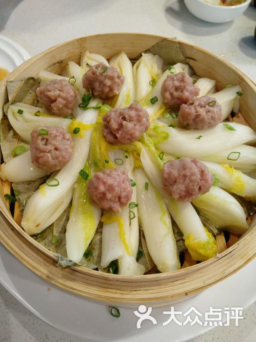 蒸笼娃娃菜肉丸