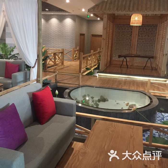 尚乐泉休闲娱乐浴场