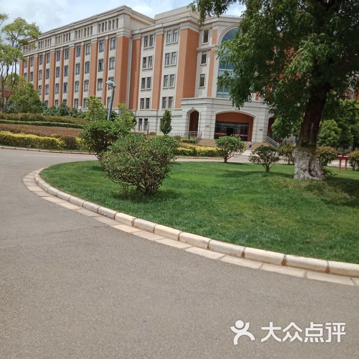 云南大学呈贡校区数学与统计学院