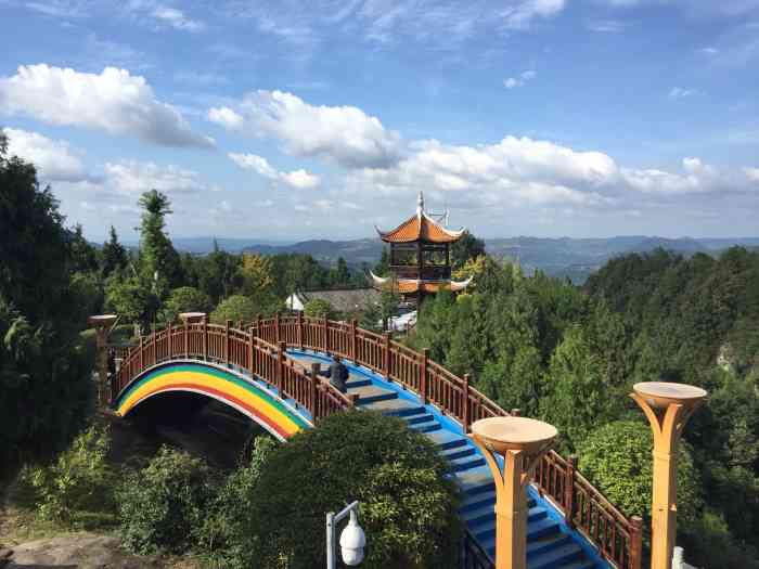 佛头山森林公园"国庆节包场景点,车子可以直接开上山⛰️-