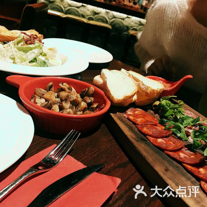 brownstone tapas & lounge布朗石西班牙餐厅酒吧(陆家嘴店)图片 - 第