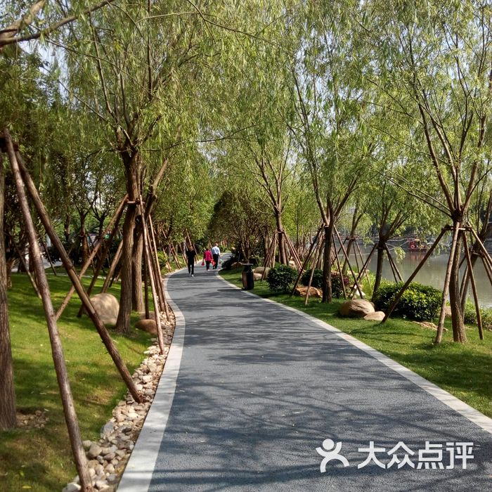 晋安河公园