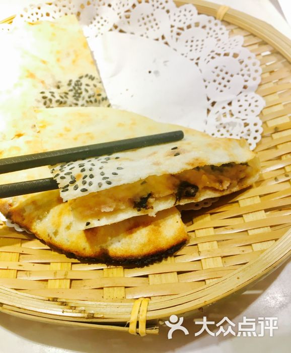 顾一碗馄饨·烧麦(宜川路店)咸五花肉烧饼图片 - 第2张