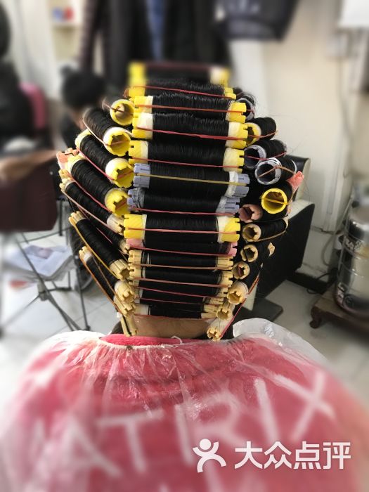 老弄堂新佳美理发店烫染图片 第2张