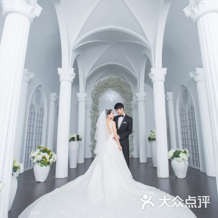 蔚蓝海岸婚纱摄影