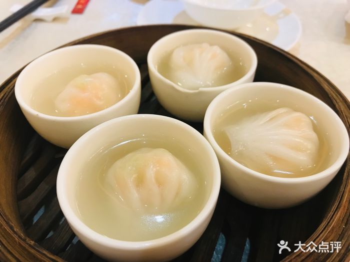 参汤虾饺皇