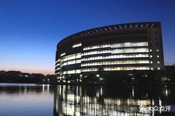 江苏理工学院图片