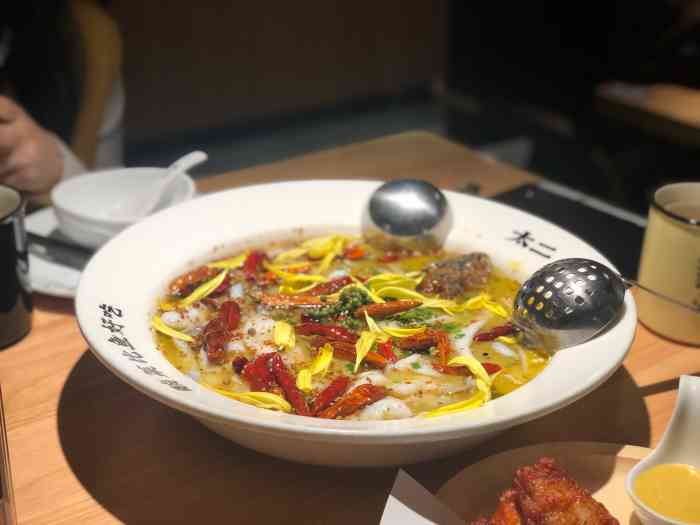 太二酸菜鱼(骏壹万邦店)