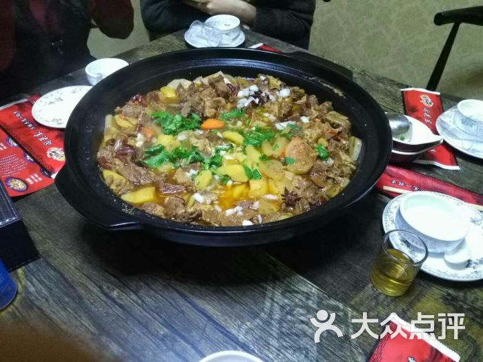 闯关东牛排牛尾一锅香图片 第6张