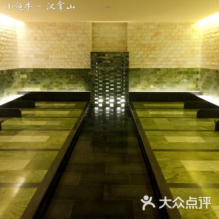玉石房