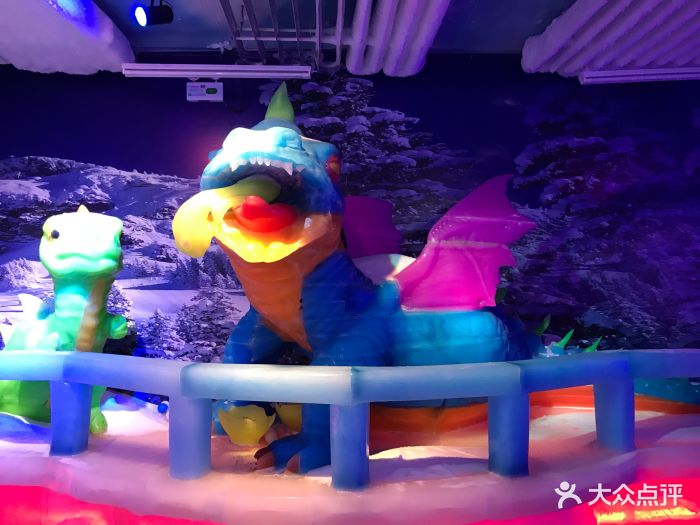 天津方特欢乐世界游乐设施 冰雪世界图片