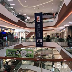 商场 张店区  美食街  淄博万象汇  住在喜来登酒店,发现一层有个通道