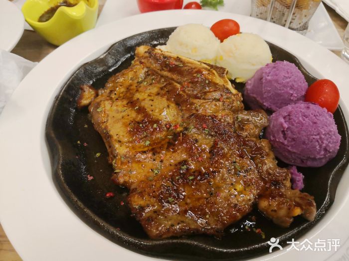 豪客来牛排(繁花中心店)红胡椒劲骨牛排图片