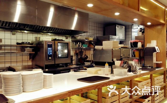 翠华餐厅(来福士广场店)开放式厨房图片 - 第3张