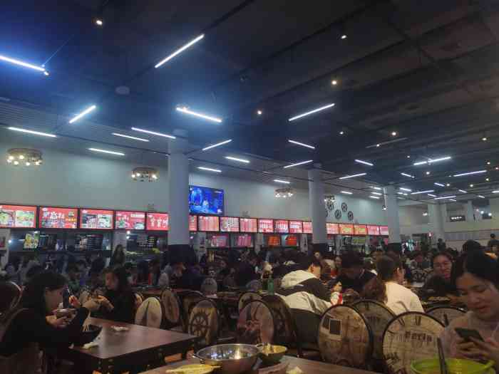 湖南工商大学三食堂-"三食堂真的有超多好吃的!价格又