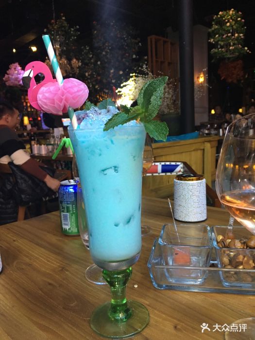 楠舍音乐艺术餐吧酒吧鸡尾酒图片 第44张