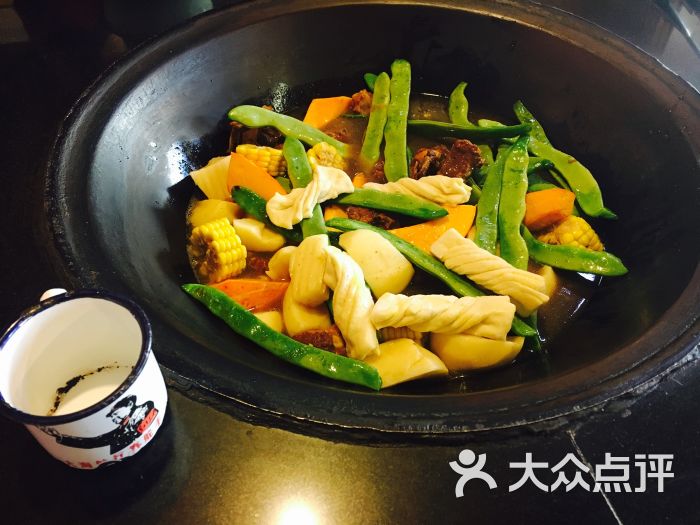 铁锅炖排骨