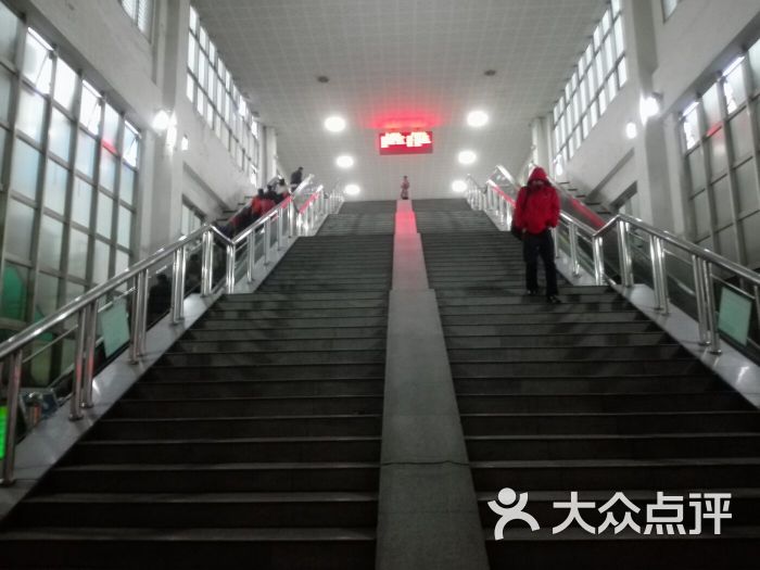 襄阳火车站图片 - 第4张
