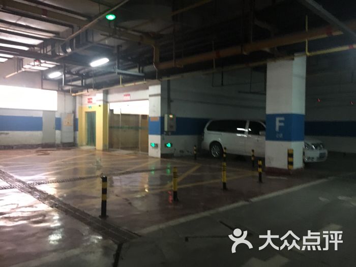 欢乐谷停车场- 图片-武汉爱车