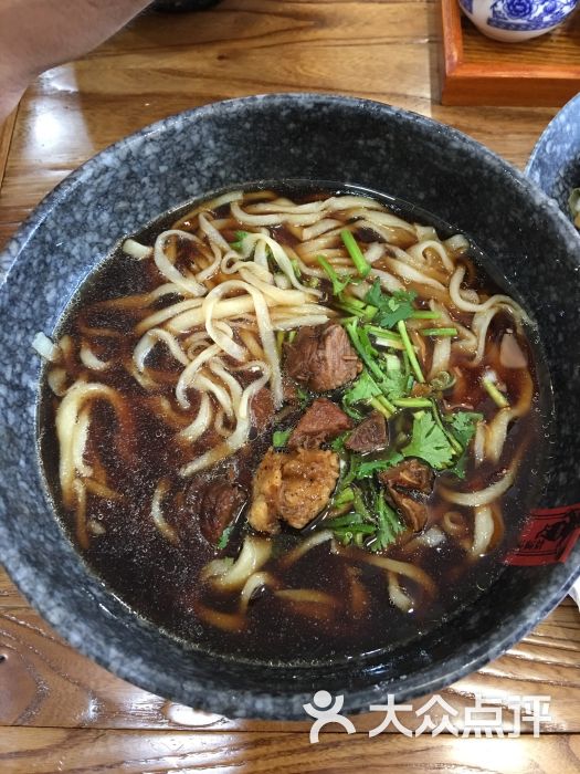 正宗手擀面牛肉面图片 - 第4张