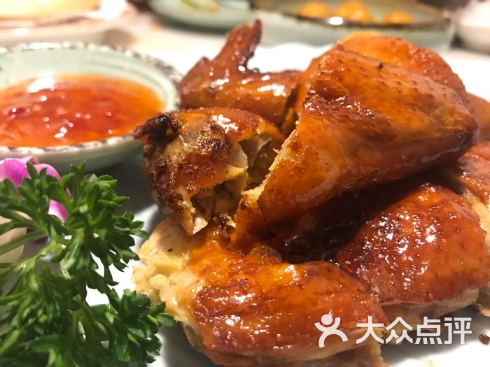 黑凤梨花粤楼(鲁能城店-蒜香脆皮鸡图片-天津美食-大众点评网