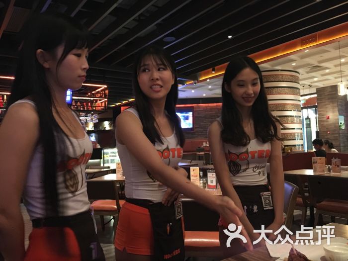 hooters猫头鹰餐厅(尚嘉中心店-环境图片-上海美食-大众点评网