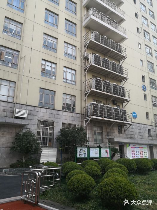 上海商业会计学校图片