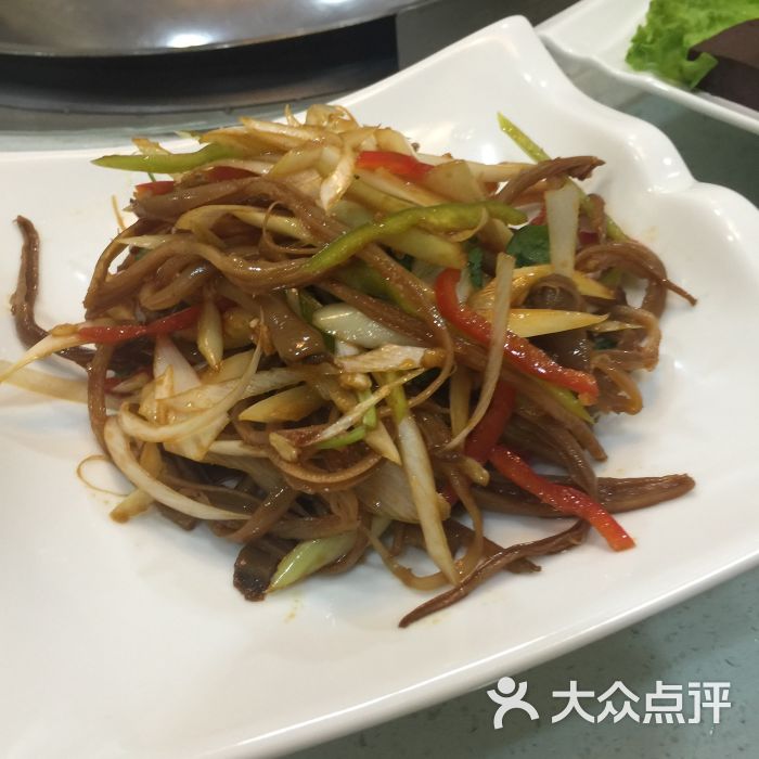 孔老二铁锅烀羊肉-拌海刺子图片-丹东美食