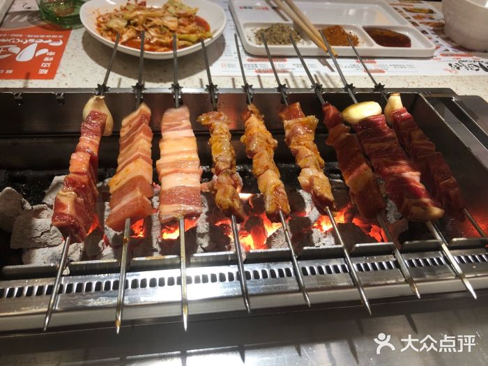 小鲜肉烤串(菱角湖万达店)五花肉串图片