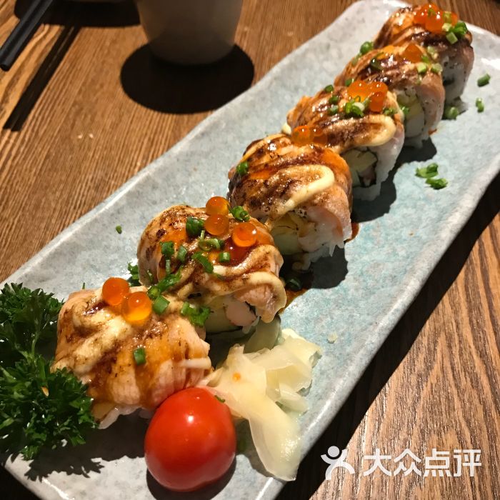 炙烤三文鱼卷