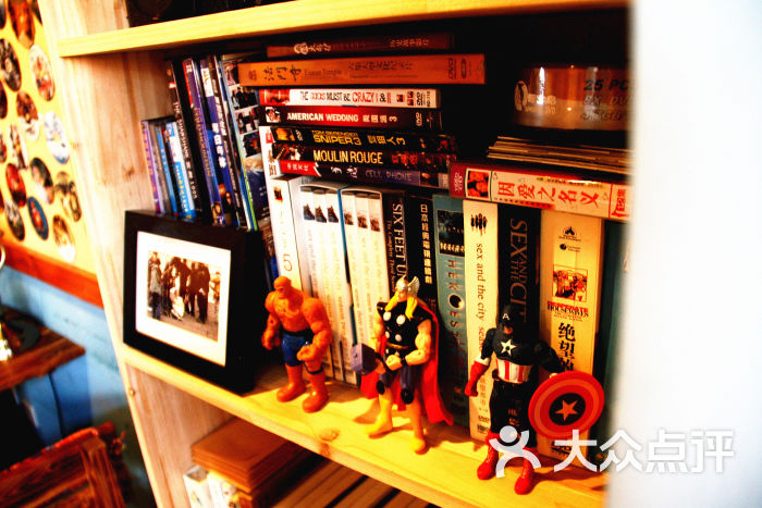 木屋影视主题咖啡