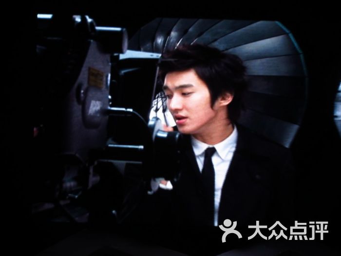 首都体育馆-本命魔咒TTT图片-北京运动健身-大