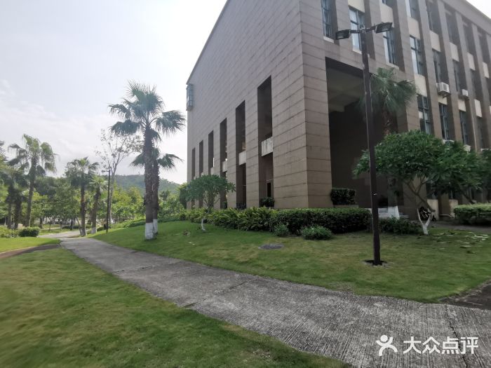 北京师范大学(珠海分校)图片